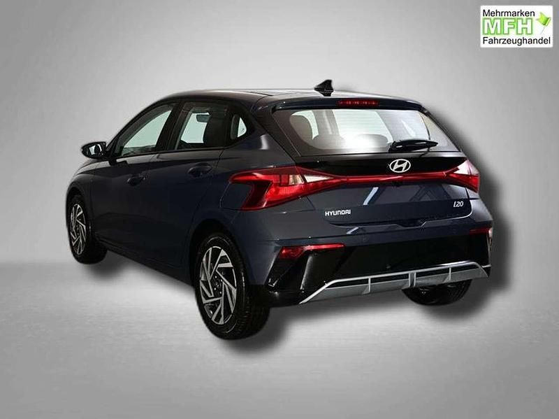 Neu Hyundai i20 101 PS (74 kW) 2025 Aurora gray pearl Kleinwagen