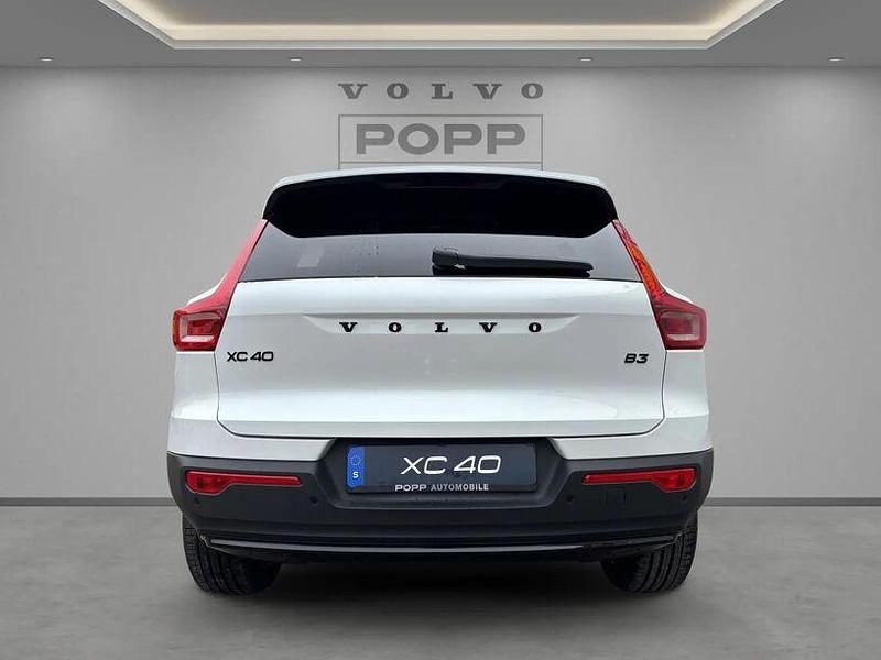 Gebraucht Volvo XC40 Plus 163 PS (119 kW) 2025 Onyx black SUV