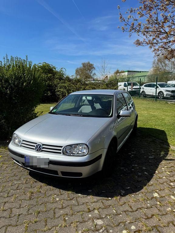 Gebraucht VW Golf IV 105 PS (77 kW) 2000 Silber Limousine
