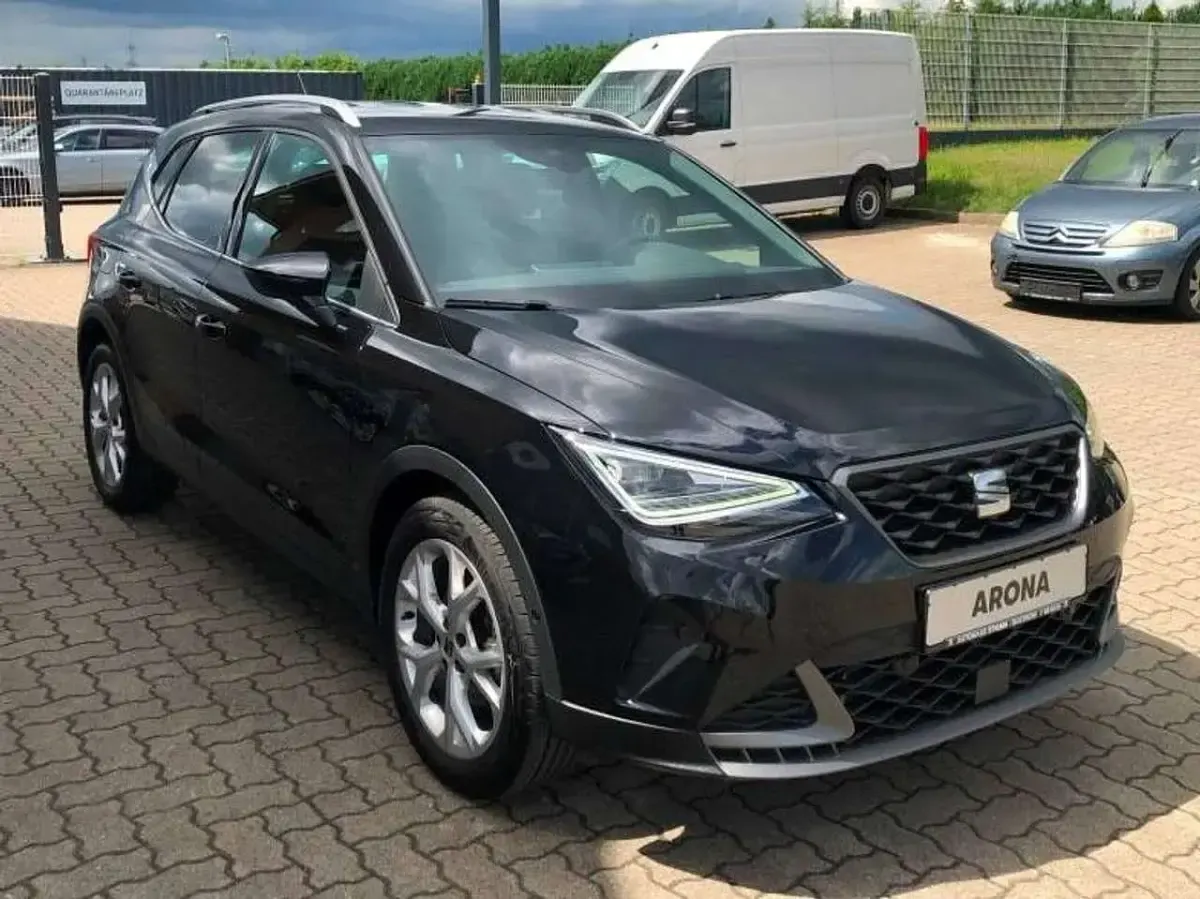 Gebraucht Seat Arona FR 116 PS (85 kW) 2025 Mitternachtsschwarz SUV