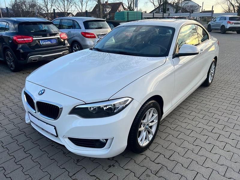 Gebraucht BMW 218 Advantage 136 PS (100 kW) 2016 Weiß Coupé