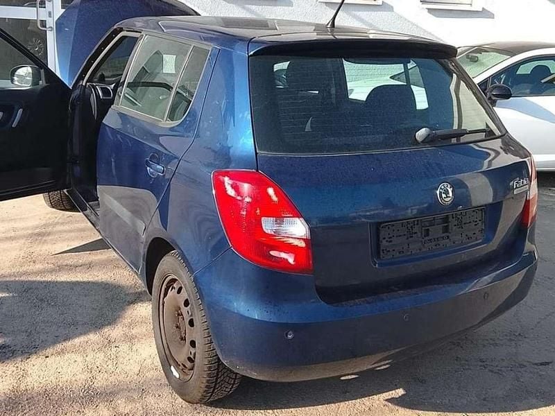 Gebraucht Skoda Fabia GreenLine 80 PS (58 kW) 2010 Stormblau metallic Kleinwagen