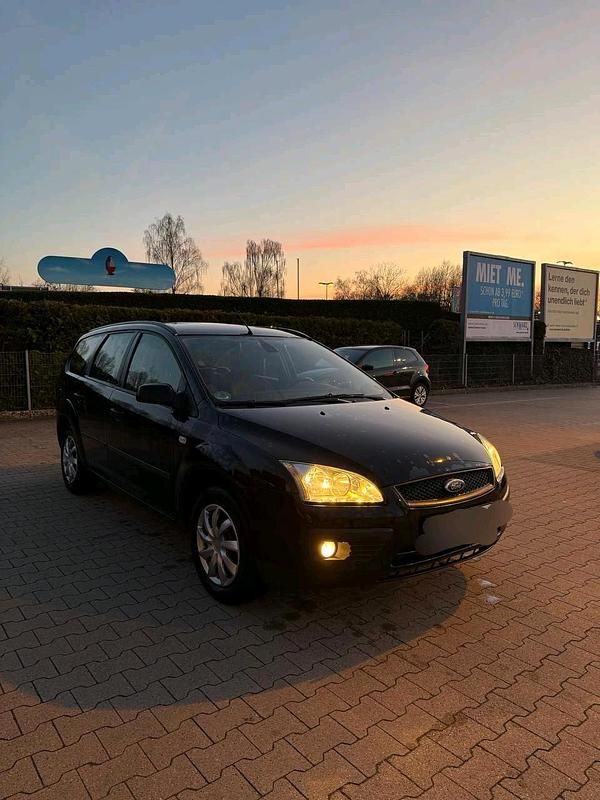 Gebraucht Ford Focus 101 PS (74 kW) 2005 Schwarz Kombi
