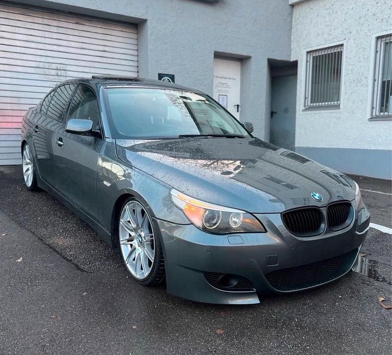 Grau Gebraucht 2005 BMW 525 M Sport Limousine | 6.850 € (Teuer) - Bild 1/4