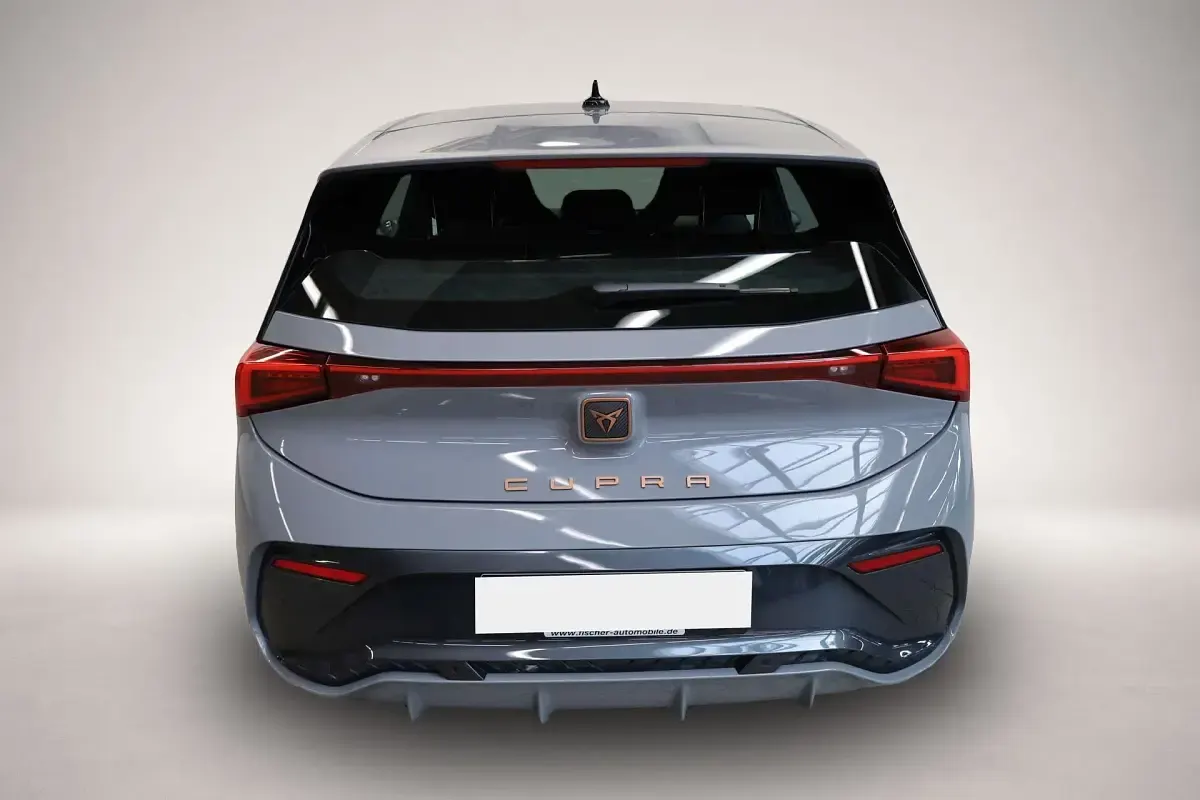 Gebraucht Cupra Born 150 kW (204 PS) 2024 Grau Kleinwagen