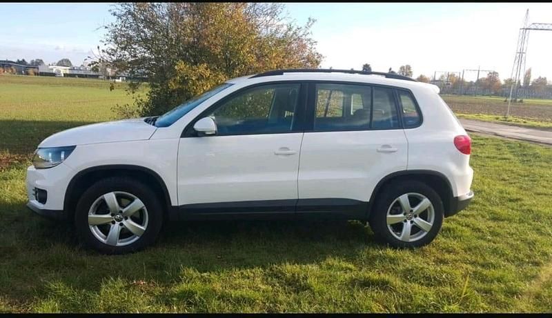 Gebraucht VW Tiguan 122 PS (89 kW) 2012 Weiß SUV