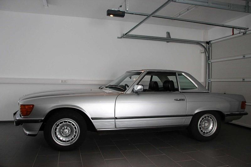 Silber Gebraucht 1980 Mercedes SL350 Cabrio | 33.000 € - Bild 1/4