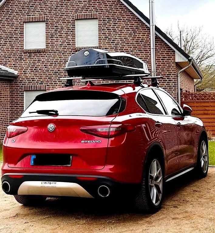 Gebraucht Alfa Romeo Stelvio Super 280 PS (205 kW) 2017 Rot SUV