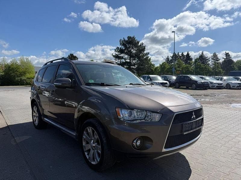 Gebraucht Mitsubishi Outlander 177 PS (130 kW) 2011 Braun SUV