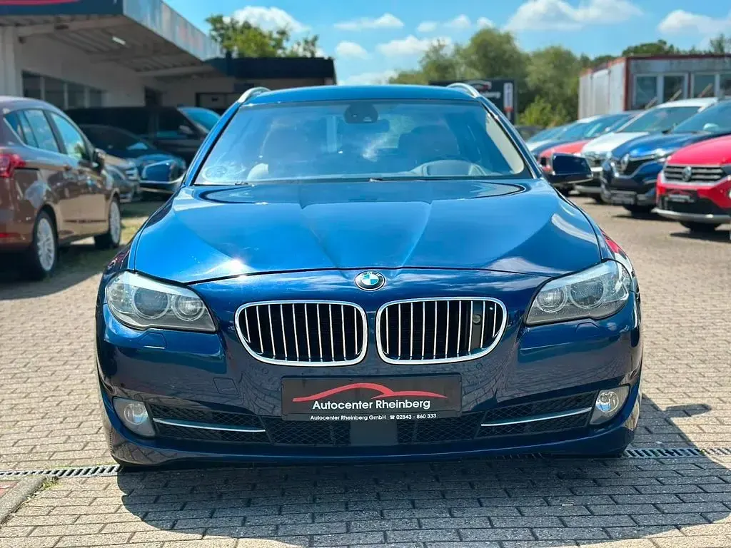 Gebraucht BMW 530 Comfort Edition 258 PS (189 kW) 2011 Blau Kombi