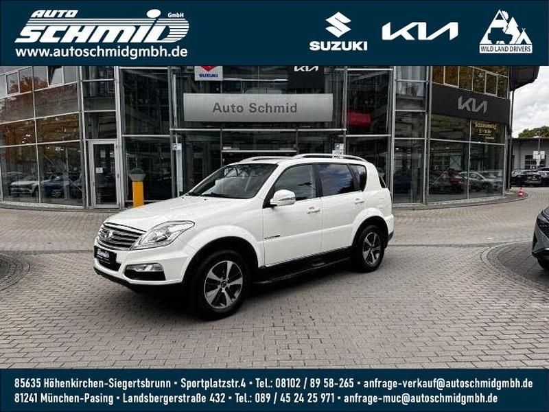 Weiß Gebraucht 2017 Ssangyong (KGM) Rexton SUV | 17.990 € - Bild 1/3