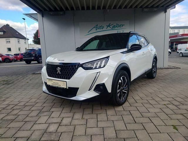 Weiß Gebraucht 2021 Peugeot 2008 GT SUV | 22.990 € (Teuer) - Bild 1/4