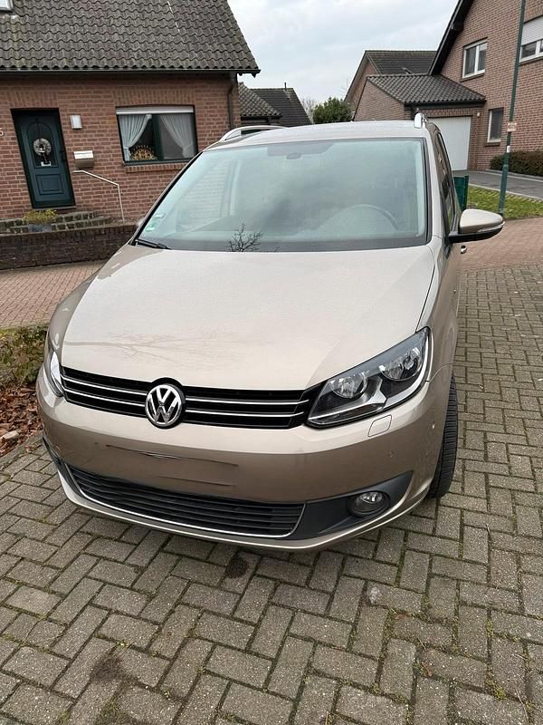 Gold Gebraucht 2014 VW Touran Van / Kleinbus | 8.499 € (Superpreis) - Bild 1/4