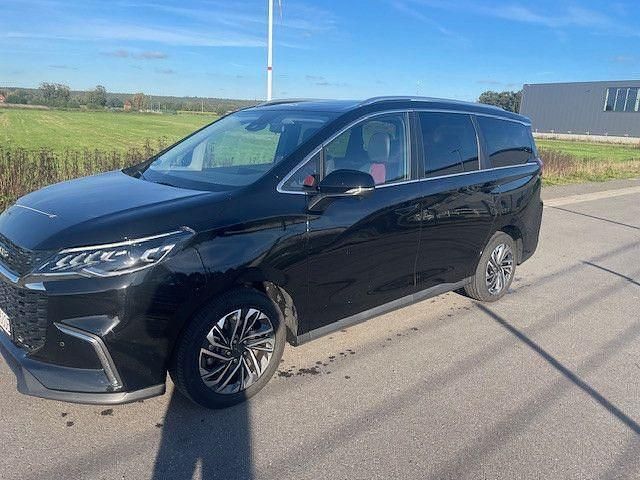Schwarz Gebraucht 2023 Maxus EG50 Van / Kleinbus | 22.900 € - Bild 1/4