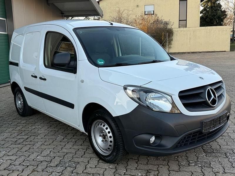 Gebraucht Mercedes Citan 108 80 PS (58 kW) 2020 Weiß Van / Kleinbus