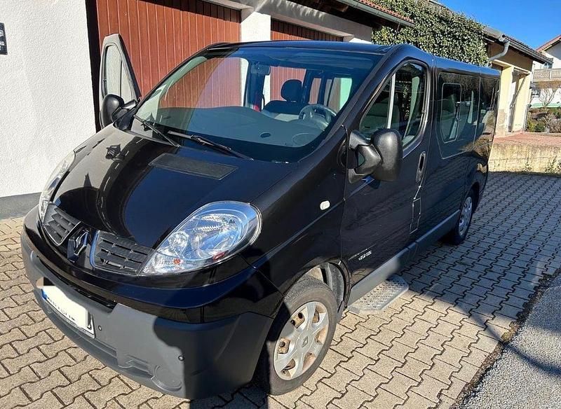 Gebraucht Renault Trafic 114 PS (83 kW) 2012 Schwarz Van / Kleinbus