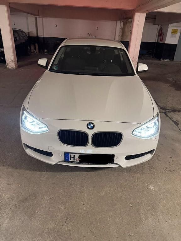 Gebraucht BMW 116 136 PS (100 kW) 2013 Weiß Kleinwagen