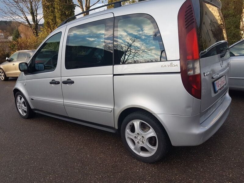 Gebraucht Mercedes Vaneo 91 PS (66 kW) 2004 Silber Van / Kleinbus