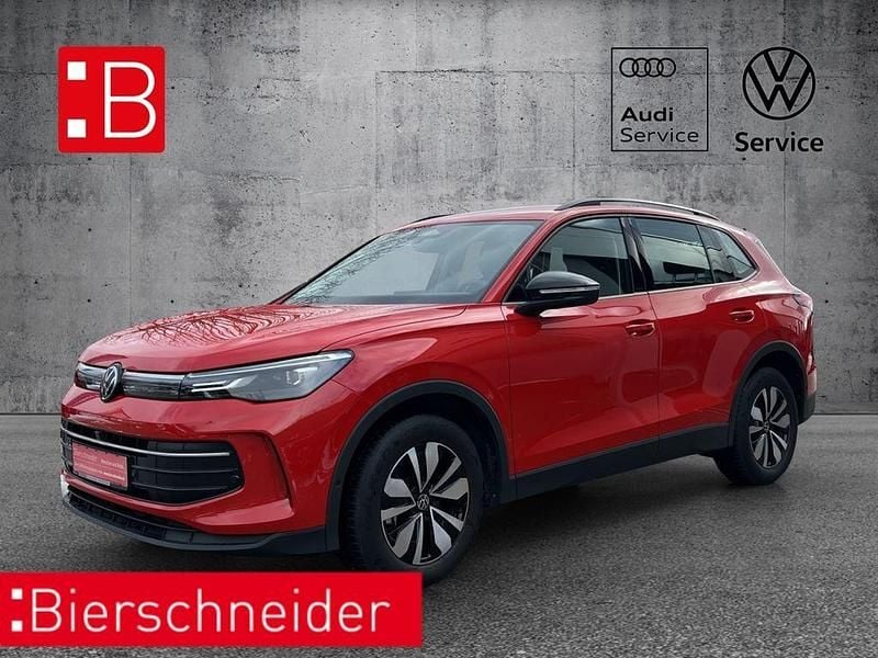 Gebraucht VW Tiguan Pro 150 PS (110 kW) 2024 Rot SUV