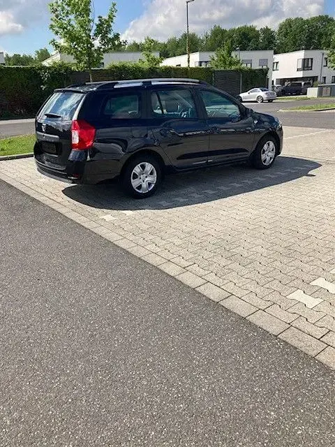 Gebraucht Dacia Logan Comfort 90 PS (66 kW) 2018 Schwarz Limousine