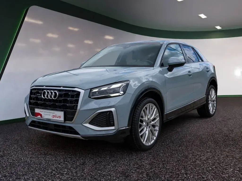Gebraucht Audi Q2 Advanced Plus 190 PS (139 kW) 2022 Pfeilgrau perleffekt SUV
