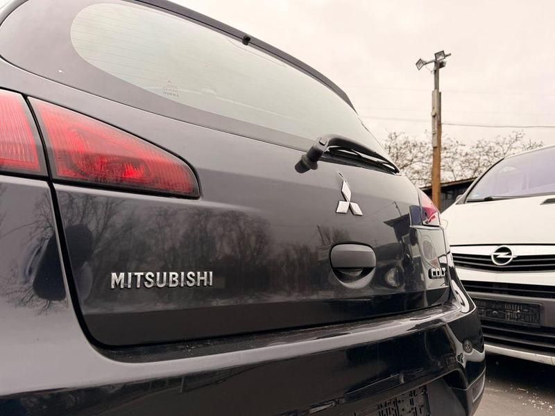Gebraucht Mitsubishi Colt Inform 75 PS (55 kW) 2009 Schwarz Kleinwagen