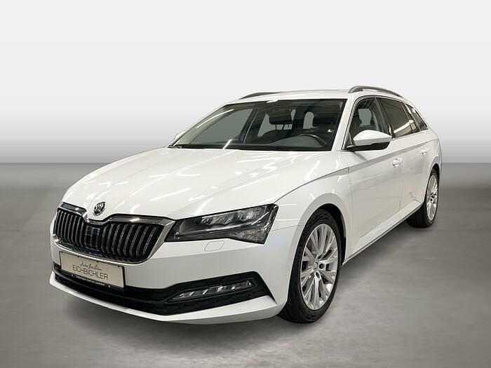 Gebraucht Skoda Superb Ambition 190 PS (139 kW) 2022 Moon weiss perleffekt Kombi