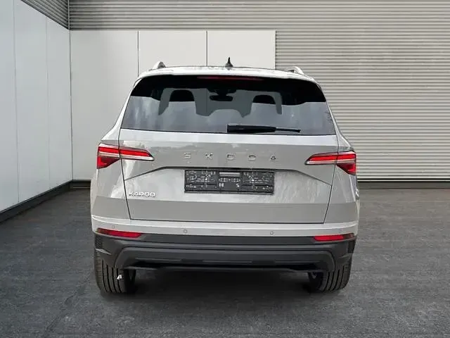 Nowe Skoda Karoq Selection 150 KM (110 kW) 2025 Czarny SUV