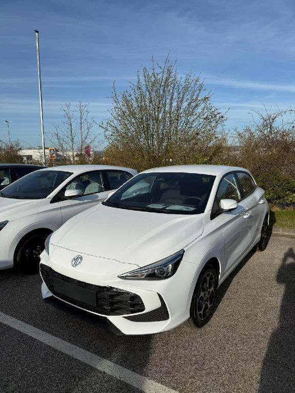 Gebraucht MG MG3 Comfort 102 PS (75 kW) 2024 Weiß Kleinwagen