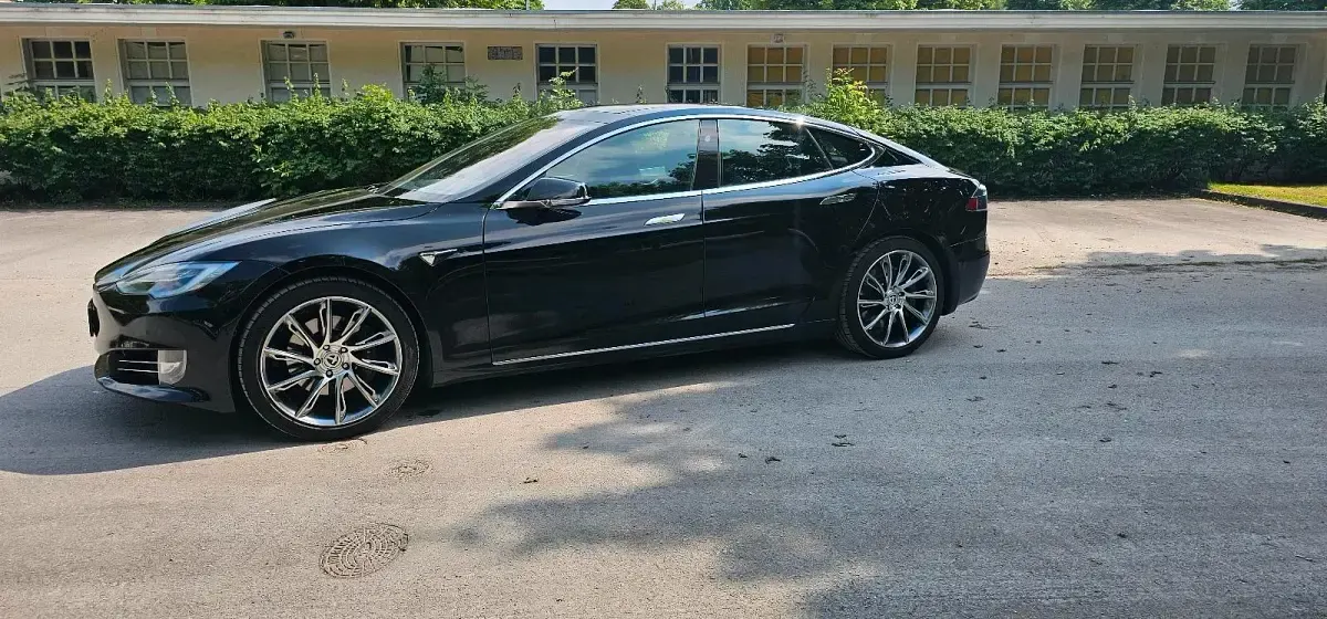 Usado Tesla Model S 386 kW (525 CV) 2019 Negro Utilitario