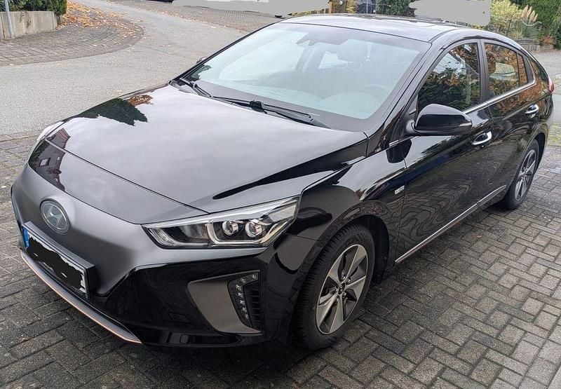Schwarz Gebraucht 2020 Hyundai Ioniq Style Limousine | 14.400 € (Guter Preis) - Bild 1/4