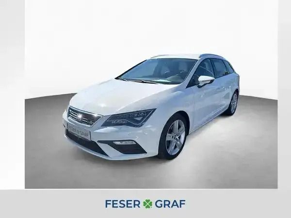 Candyweiß Gebraucht 2017 Seat Leon Kombi | 14.890 € (Teuer) - Bild 1/4
