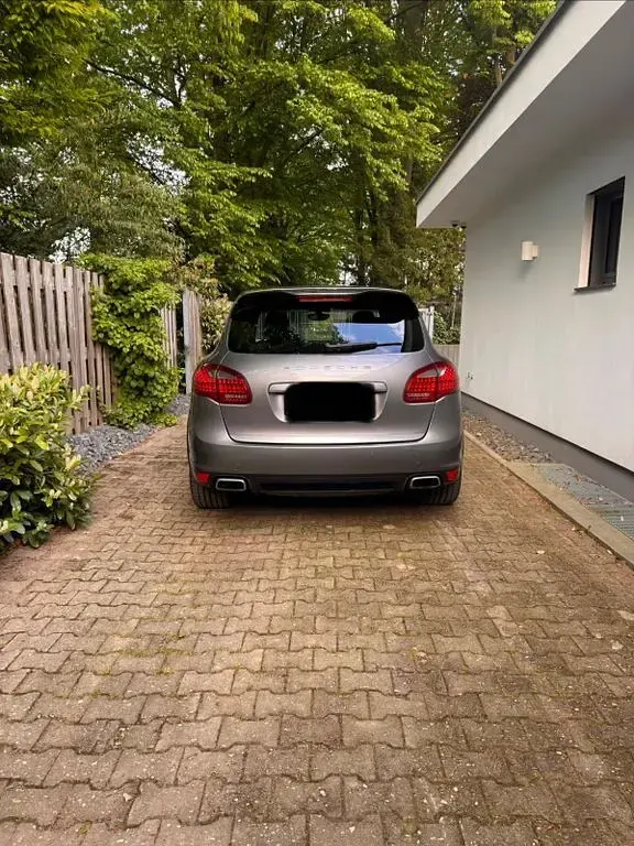 Gebraucht Porsche Cayenne S 400 PS (294 kW) 2011 Grau SUV