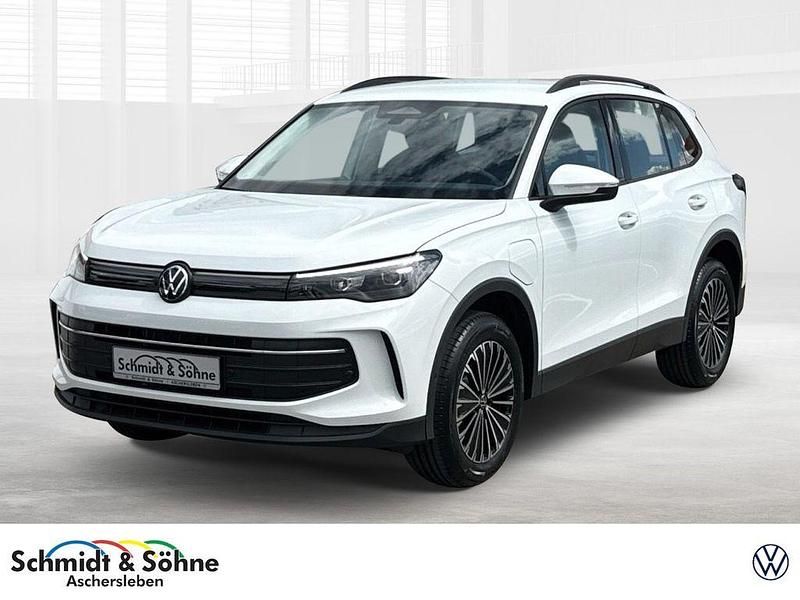 Neu VW Tiguan Life 150 PS (110 kW) 2025 Weiß SUV