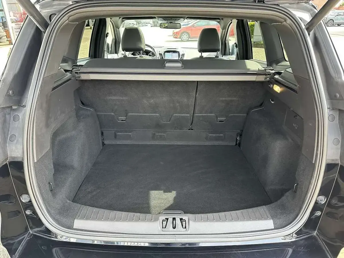 Gebraucht Ford Kuga 150 PS (110 kW) 2019 Iridium schwarzmetallic SUV