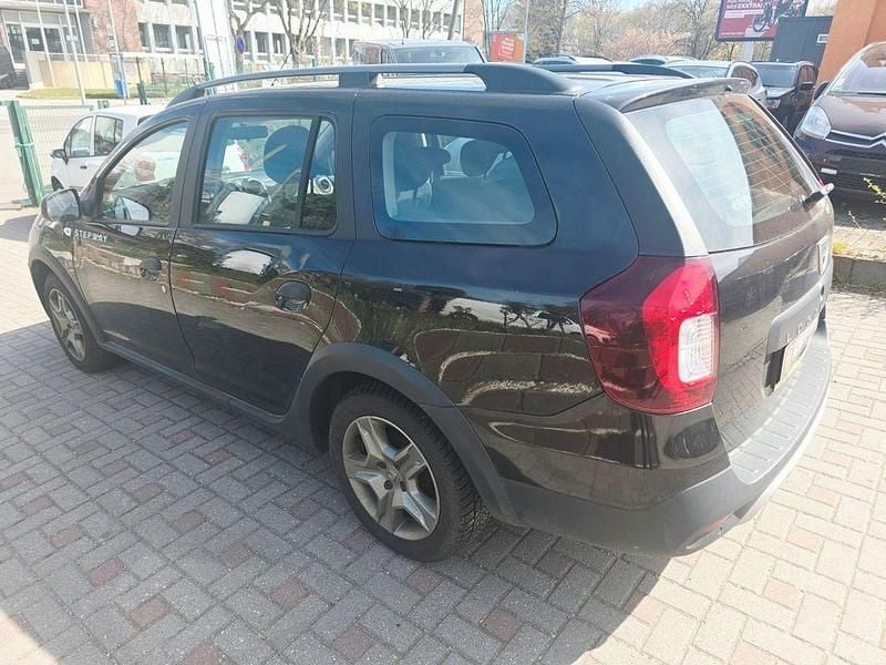 Gebraucht Dacia Logan MCV Stepway 95 PS (69 kW) 2019 Schwarz Kombi