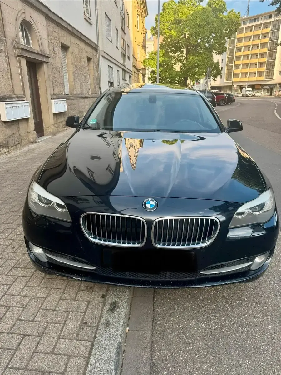 Gebraucht BMW 520 184 PS (135 kW) 2012 Schwarz Limousine