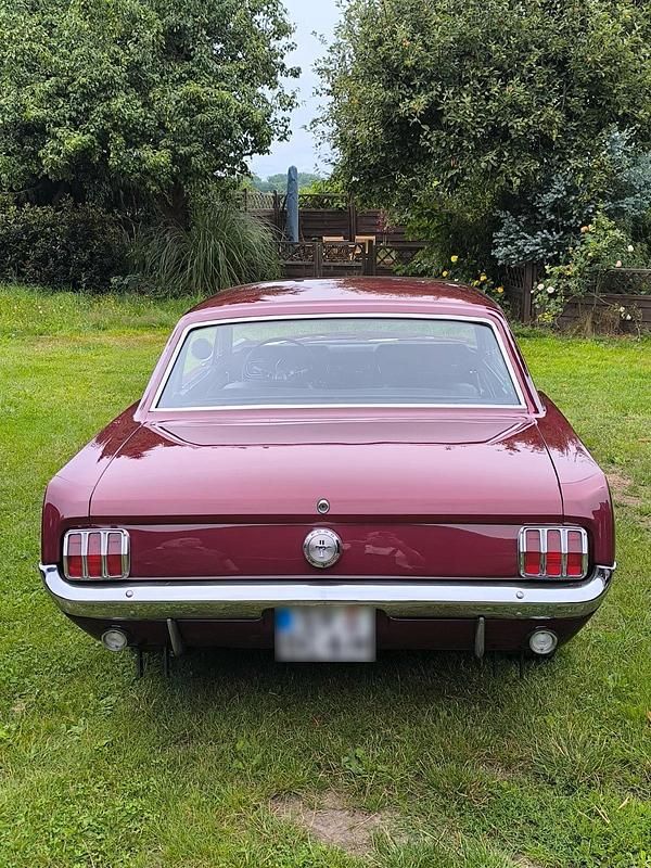 Second-hand Ford Mustang 120 CP (88 kW) 1966 Roșu Coupe
