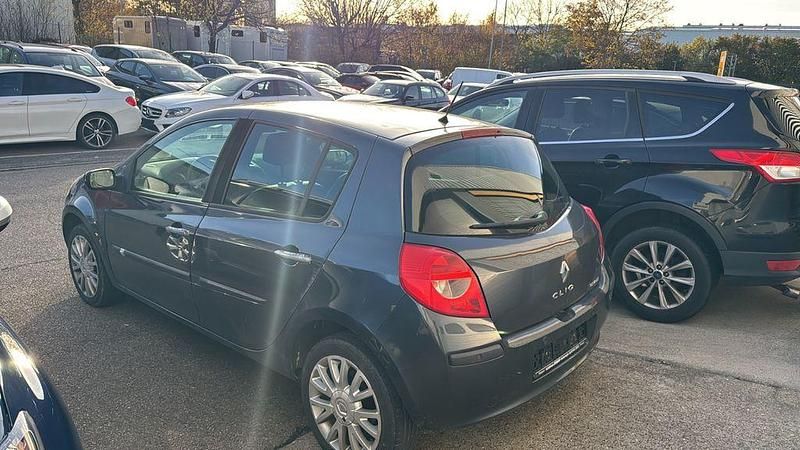 Gebraucht Renault Clio III Exception 103 PS (75 kW) 2007 Grau Limousine