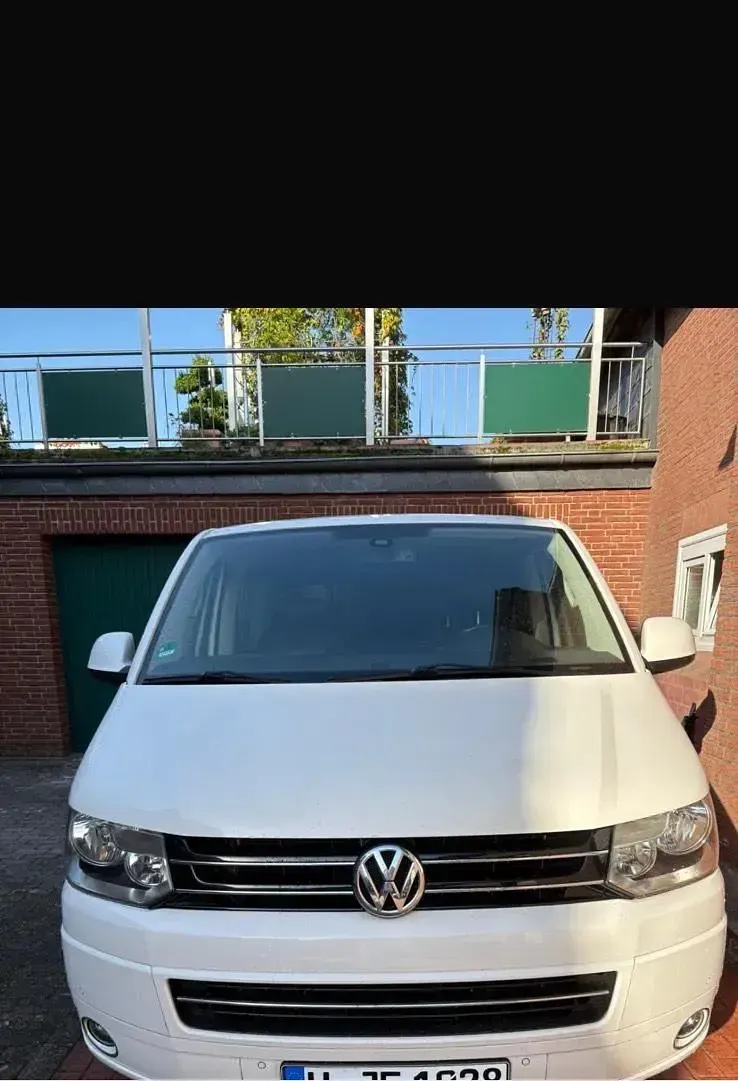 Gebraucht VW Multivan 179 PS (131 kW) 2010 Weiß Van / Kleinbus