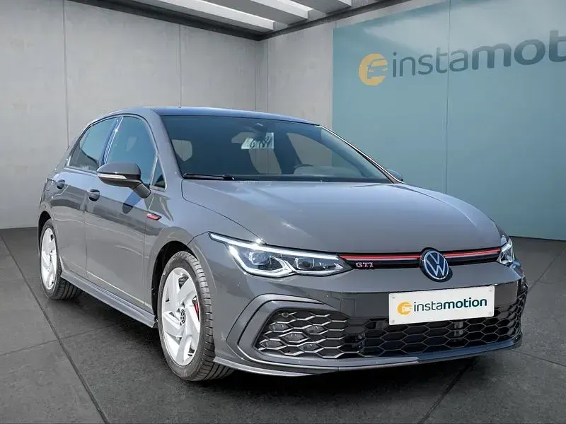Gebraucht VW Golf VIII 245 PS (180 kW) 2023 Grau Kleinwagen