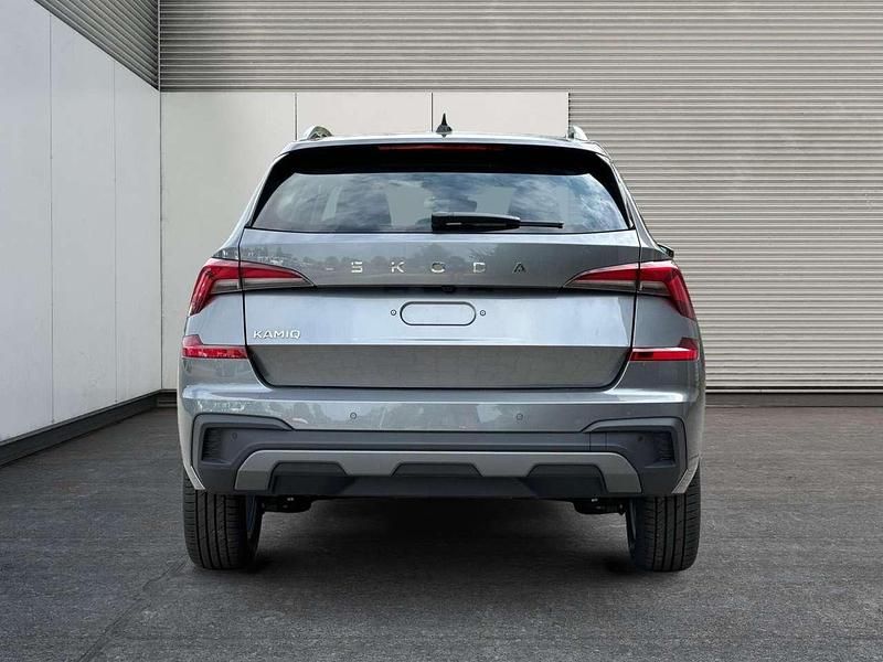 Neu Skoda Kamiq Selection 116 PS (85 kW) 2025 Grau SUV