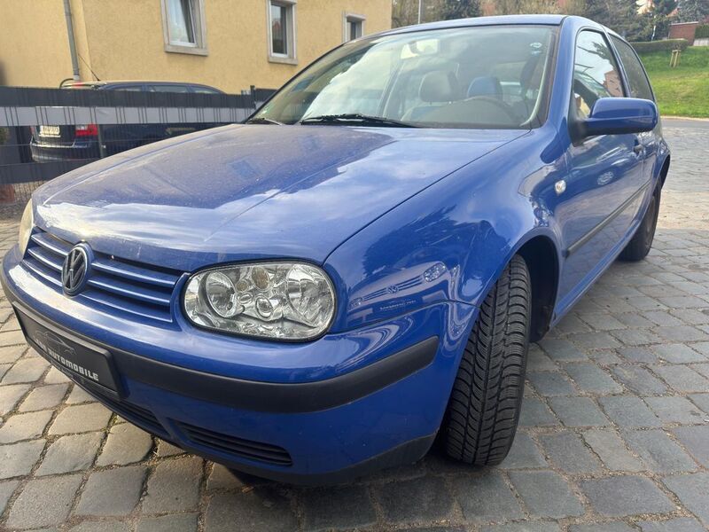 Blau Gebraucht 2000 VW Golf IV Comfortline Limousine | 1.350 € (Fairer Preis) - Bild 1/4