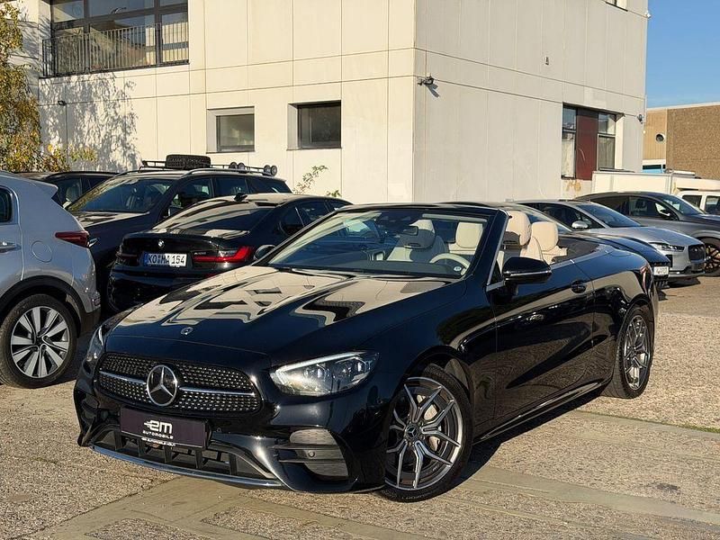 Schwarz Gebraucht 2021 Mercedes E220 AMG Cabrio | 34.700 € (Fairer Preis) - Bild 1/4