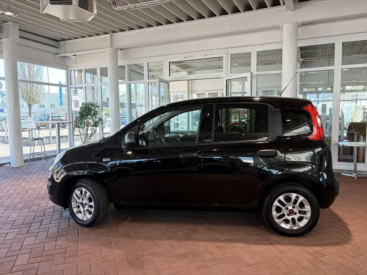 Gebraucht Fiat Panda More 69 PS (50 kW) 2018 Schwarz Kleinwagen