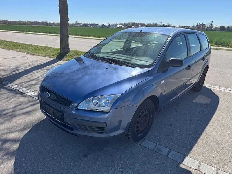 Używany Ford Focus Fun X 116 KM (85 kW) 2006 Sedan/Limuzyna