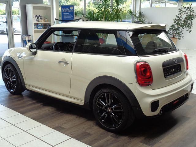 Gebraucht Mini Cooper 102 PS (75 kW) 2020 Weiß Kleinwagen