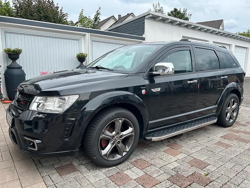 Schwarz Gebraucht 2012 Fiat Freemont SUV | 6.999 € (Guter Preis) - Bild 1/4