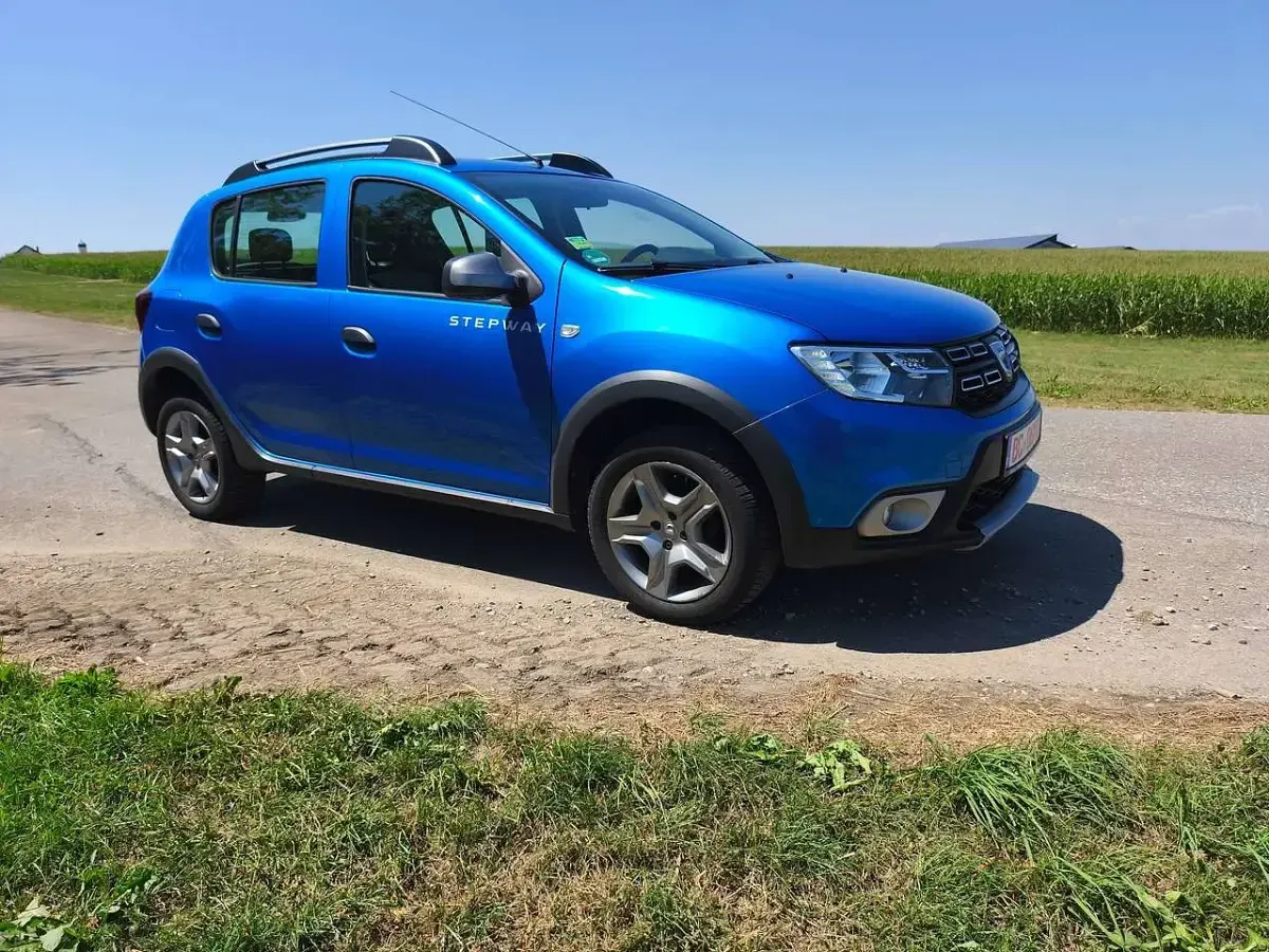 Gebraucht Dacia Sandero Comfort 101 PS (74 kW) 2020 Blau Kleinwagen