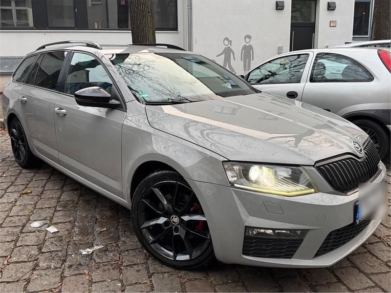 Grau Gebraucht 2016 Skoda Octavia vRS Kombi | 9.750 € (Superpreis) - Bild 1/4
